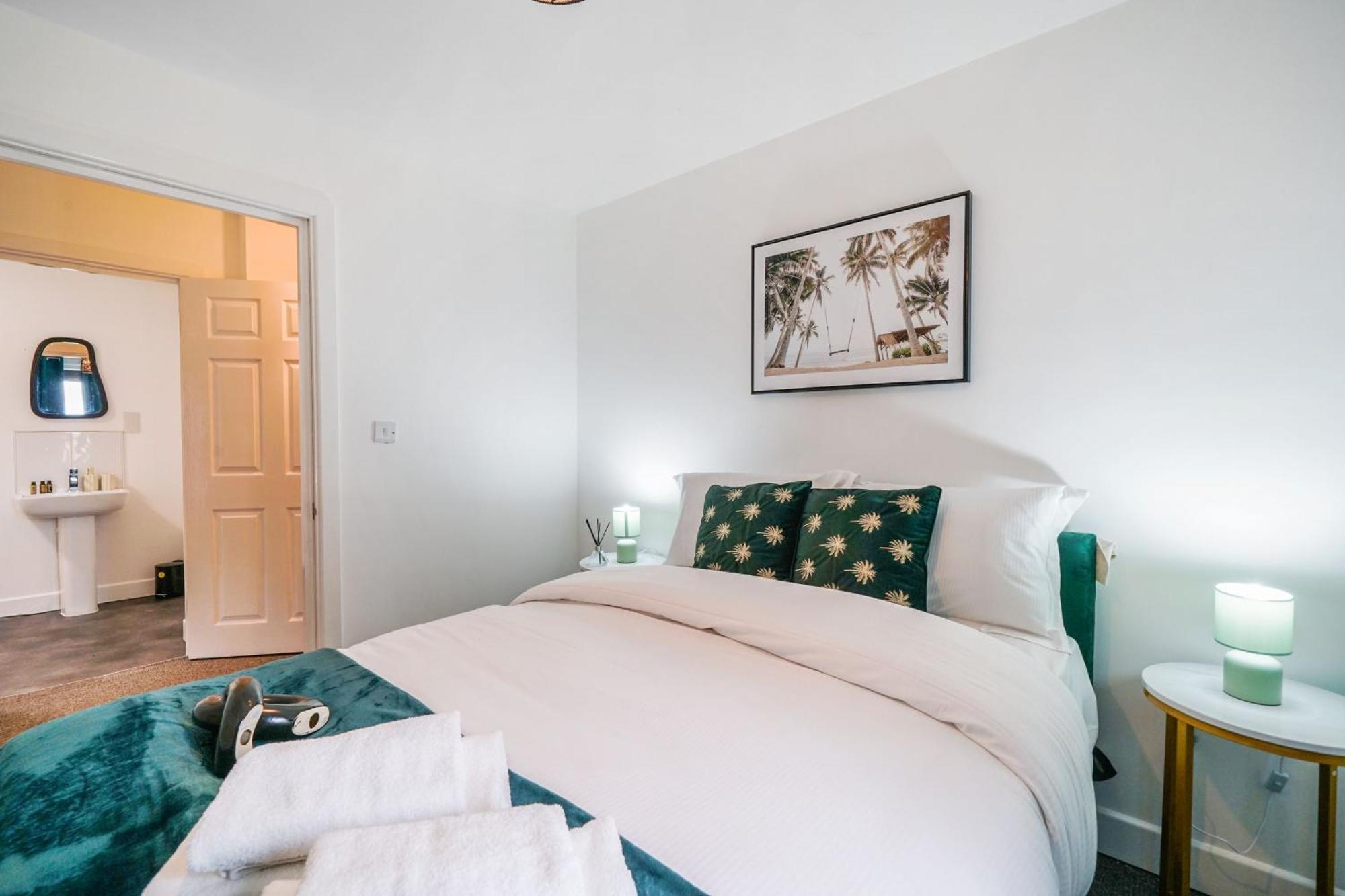 Modern Apartments With Free Parking Near Heathrow Colnbrook Exteriér fotografie