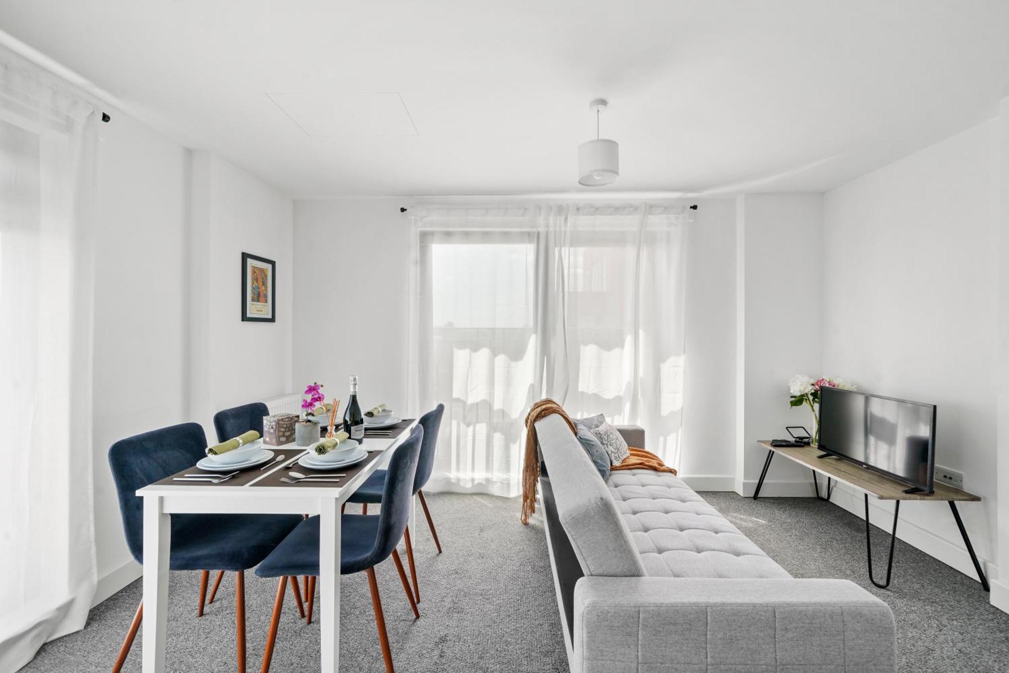 Modern Apartments With Free Parking Near Heathrow Colnbrook Exteriér fotografie