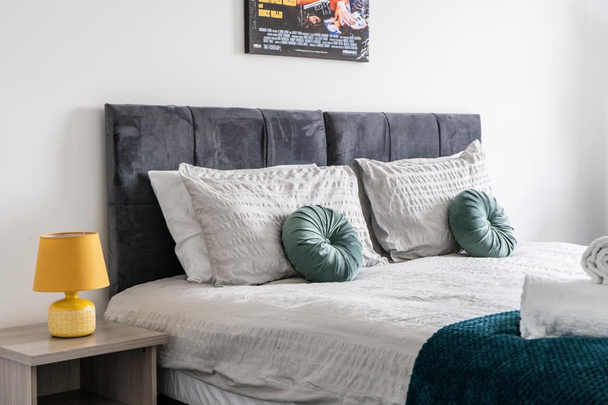 Modern Apartments With Free Parking Near Heathrow Colnbrook Exteriér fotografie