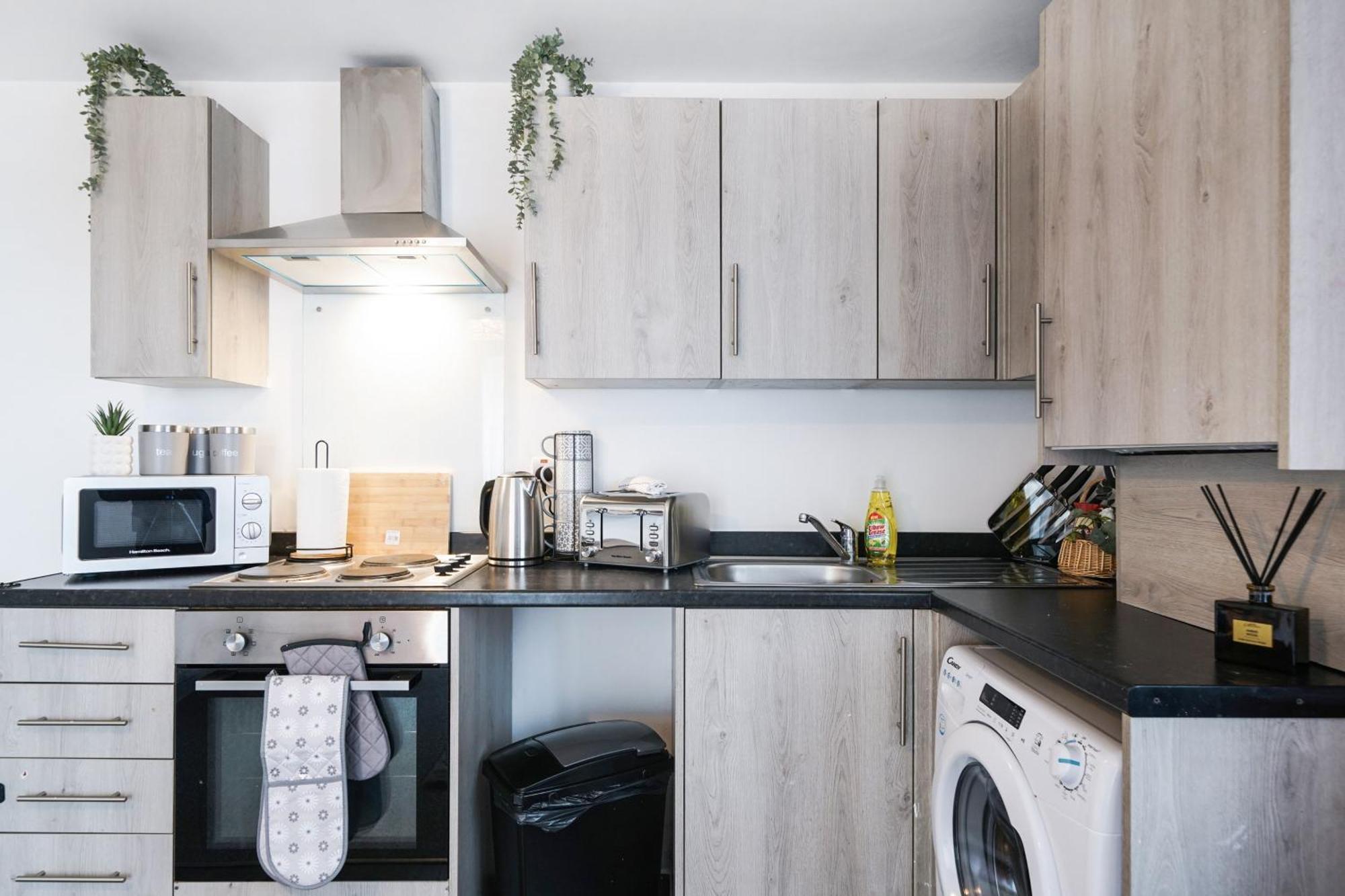 Modern Apartments With Free Parking Near Heathrow Colnbrook Exteriér fotografie